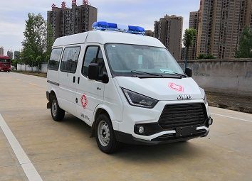 CLW5042XJHCD6型救護(hù)車圖片